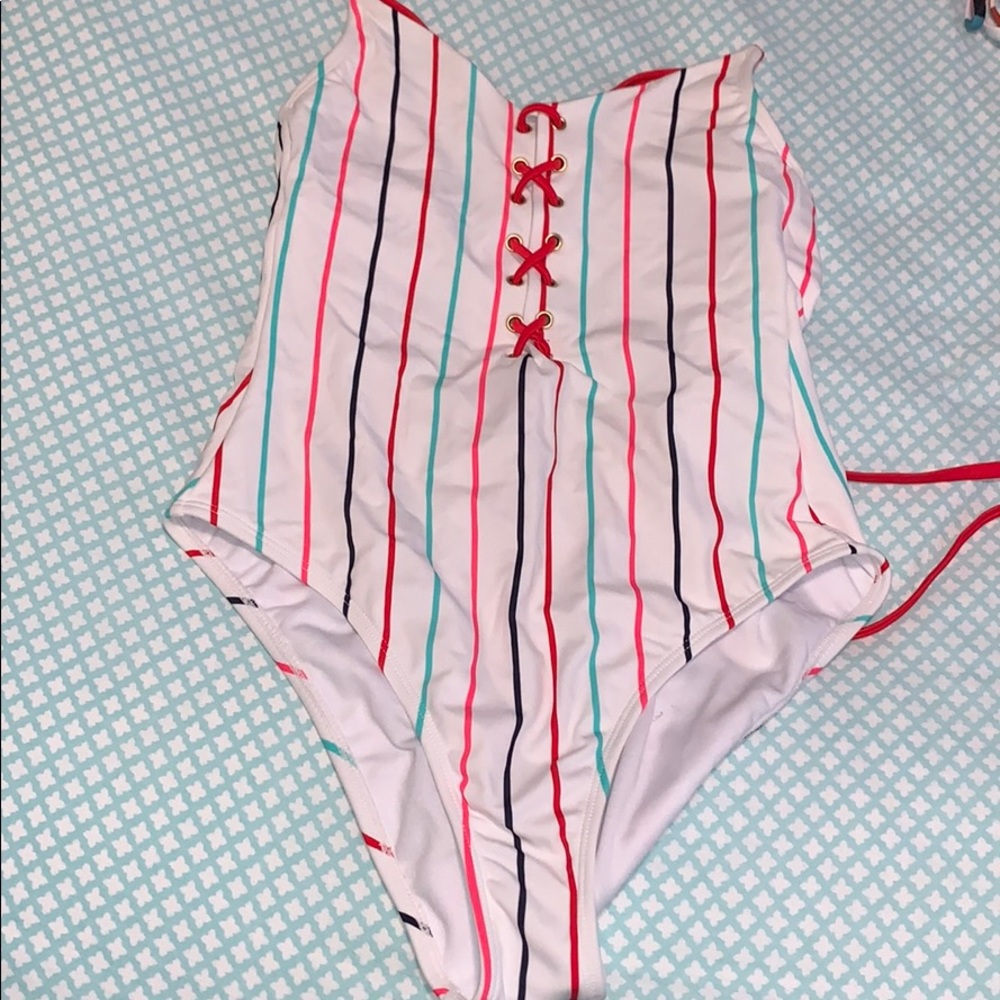 One piece swim suit